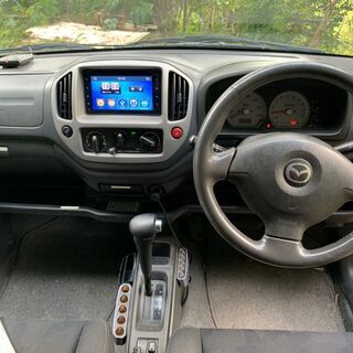 アルファロメオ仕様クロスオーバーSUVタイプ3気筒DOHCフルタイム4WDターボ　オリンピック白ナンバー　CD、DVD、AUX、Bluetooth対応カーオーディオ　の画像