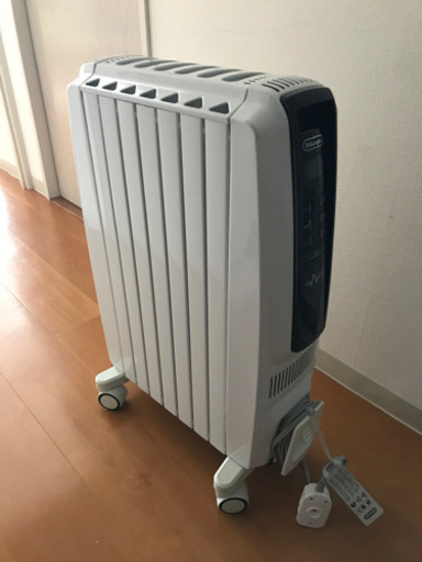 デロンギ⭐️オイルヒーター　わりと綺麗です！