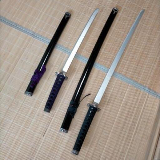 おもちゃの刀 2本 持ち運びケース付き