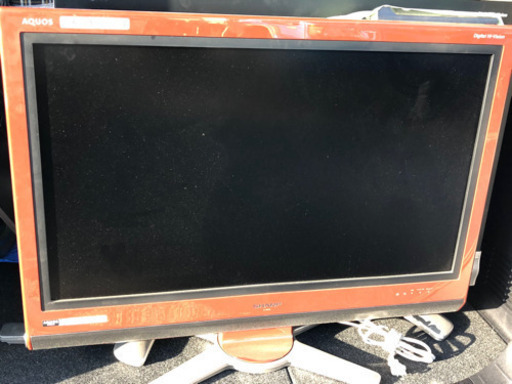 【受け渡し完了】シャープ 液晶テレビ 32インチ LC-32D30 レッド 2008年製