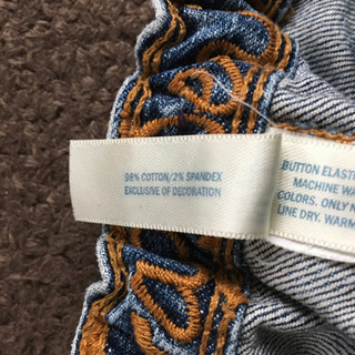 10歳　GAP ブーツカット　ジーンズ　長ズボンの画像