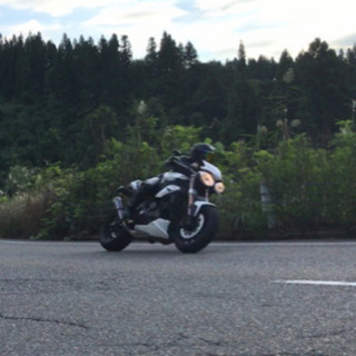 バイク仲間を探しています
