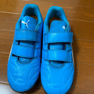 プーマ　puma スパイク　サッカー　19.0