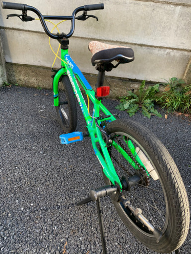 子供自転車 BMX HARO Shredder18インチ