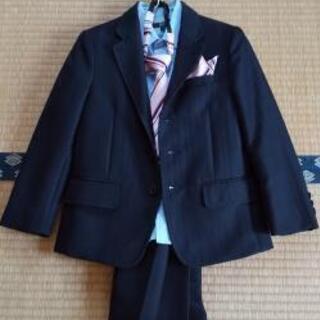 【クリーニング済み】男児スーツ110センチ