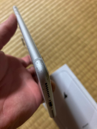 iPhone8プラス　シルバー
