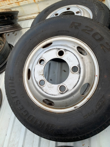 イスズエルフ タイタン 等 チューブレス16インチ2本