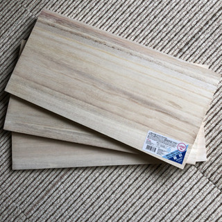 桐 板材  未使用品 (50cm X 25cm X 1cm)