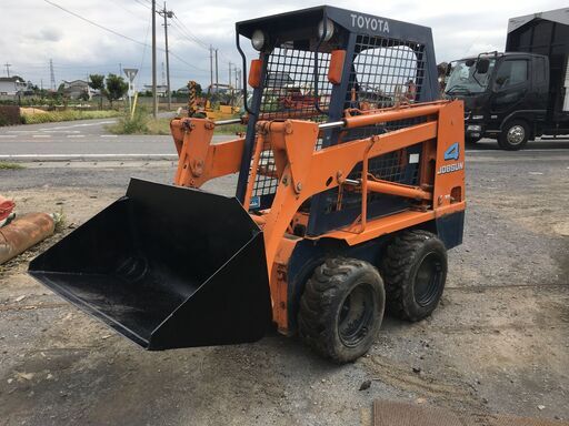 トヨタ　ジョブサン４　スキッドステアローダー　型式３SDｋ４