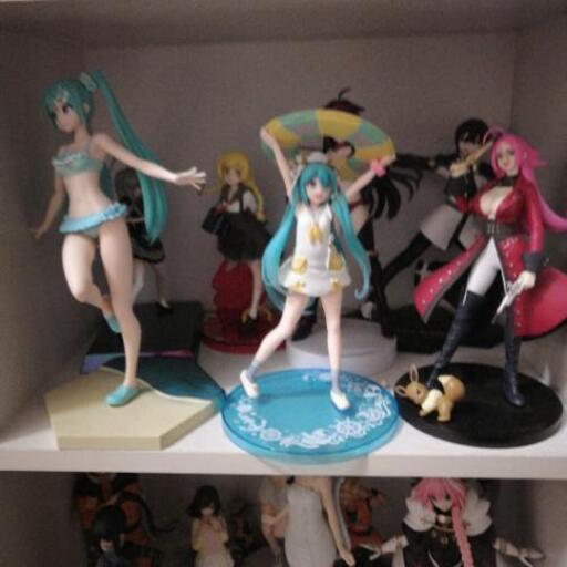 フィギュア