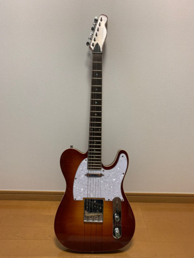 他サイトで売れましたので受付終了します。Playtech TL700 Deluxeエレキギター