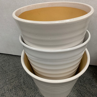 陶器の鉢の画像