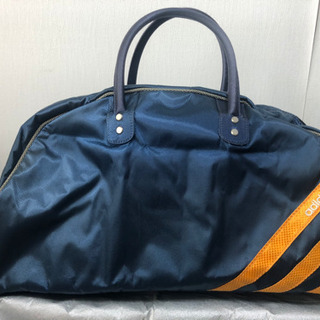 アディダス　スポーツバッグ