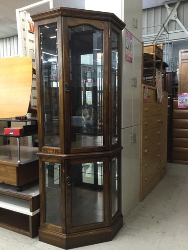 レトロ　カリモク　コロニアルシリーズ　コーナーカップボード　¥32,780(税込)  市内配送+¥2500