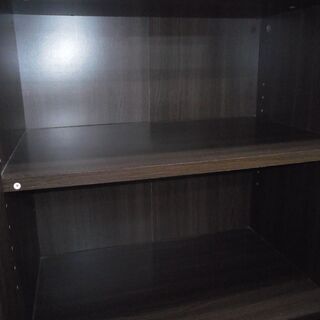【リサイクルショップどりーむ荒田店】4305　処分価格‼　キャビネット　ダークブラウン　※天板ふやけ・シール跡ありの画像