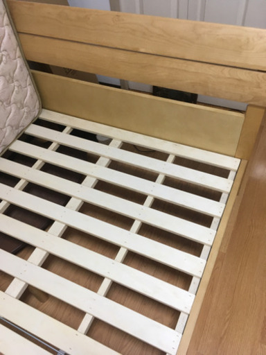 【商談中】セミダブルベッド(ほぼ未使用、マットレス、寝具付き)