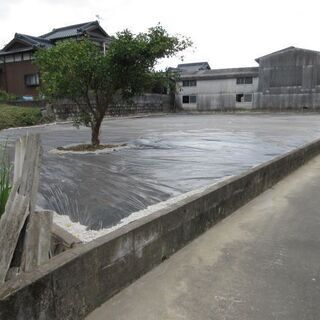福岡。畑、荒れ地、切り株徹去、草刈り、整地作業、防草工事。…