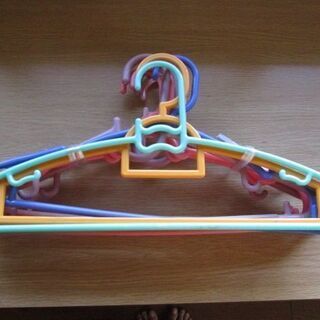 カラーハンガー