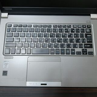 （取引中）オフィス2019付 薄型・堅牢・軽量　東芝 dynabook 第5世代Corei5-2.2GHz 8GBメモリー mSATA SSD256GB 13.3インチ 無線 HDMIの画像