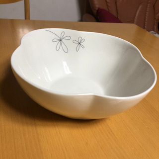 美品　hana cafe サラダボウル 深鉢 (口径 直径21....
