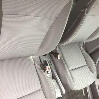 ルノー　ルーテシア　H25年　車検R4年1月16日　149000ｋ　5MTの画像