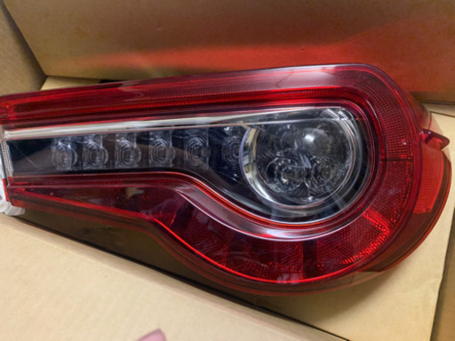 86 BRZ 後期純正テール zn6 zc6