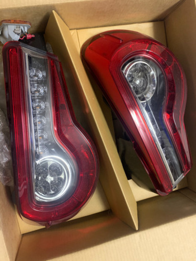 86 BRZ 後期純正テール zn6 zc6