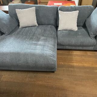 超ドデカのカウチソファー！激安価格39800円！ガチ勢で16万円の商品です！早く取りに来て下さいませ！