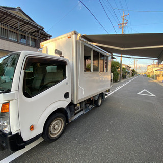 キッチンカー 移動販売車 ニッサン アトラス AT車 フードトラック 走行距離11.8万km 8ナンバー車の画像