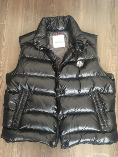 モンクレール　ダウンベスト