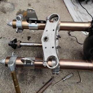 ゼファーZXR400トーリツフロントフォークの画像