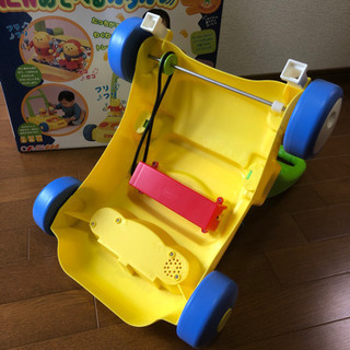 コンビ　手押し車の画像