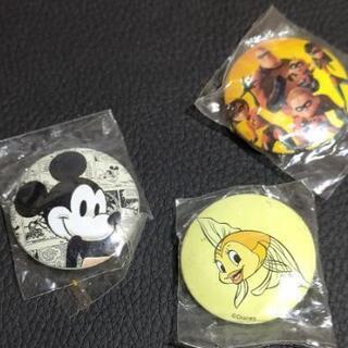 銀魚のストラップとミッキーセットバッチ。。の画像