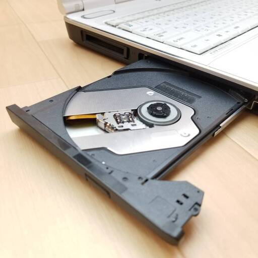 ★美品・Office搭載★FMV-BIBLO NF/G70 最新Windows10 CPU i5　/HDD500GB/メモリ 4GB/無線 Wi-Fi/Blu-ray