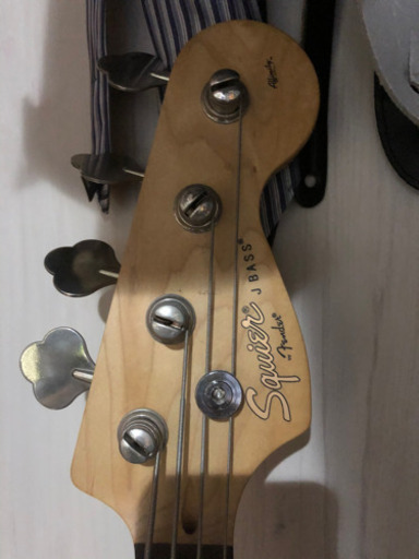 エレキベース　squier 　jazz bass ジャズべース