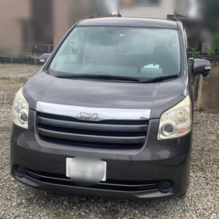 【車検:令和4年10月迄！】トヨタ　ノア