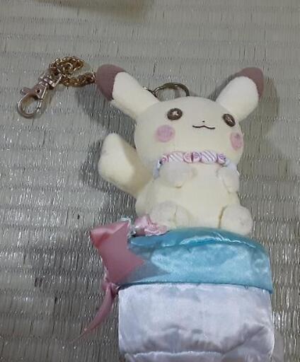 関西空港　CA ピカチュウ　ポケモンセンター　チェーン付き　ピカチュウ