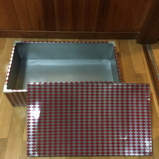 【昭和レトロ】金属収納ケースの画像