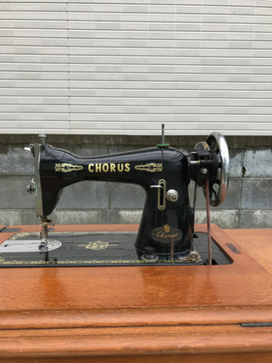 足踏みミシン　ガーデニングにも