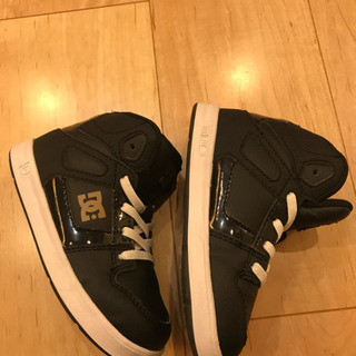 16センチ　男女兼用⭐︎DCシューズの画像