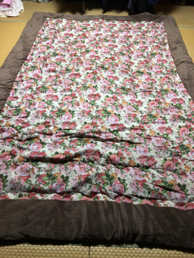 大判　こたつ布団　掛け敷き上掛け　未使用品