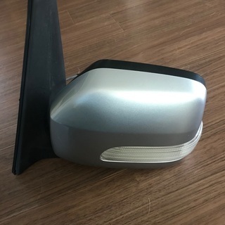 ダイハツタント左ミラーの画像