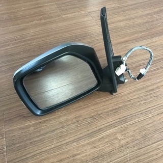 ダイハツタント左ミラーの画像