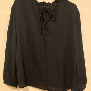 ロペピクニック　ネイビーブラウス