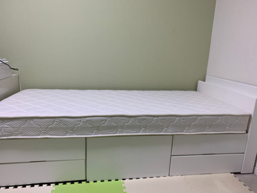 シングルベット　白色