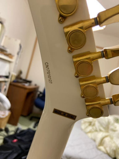 【美品】TOKAI エクスプローラー　ギター