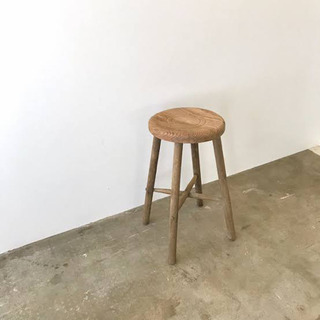 木製の丸椅子売ってください2000円