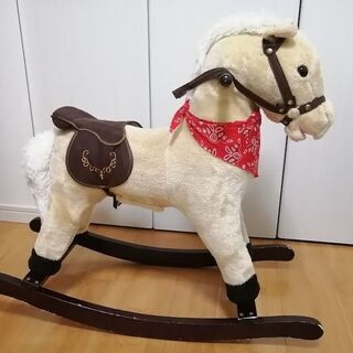 引き取り限定　ぬいぐるみ　トロイの木馬　1歳から4歳向け　無料！