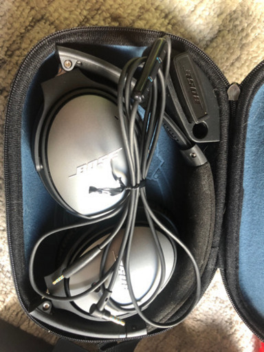 BOSE QC25ヘッドホン 新品イヤーパッド付きです。