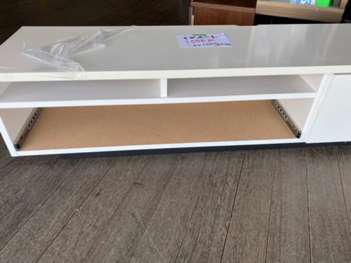 テレビボード輸送事故品！1000円！通常は5万円します。お取り置きしません。早い者勝ちです(^o^)